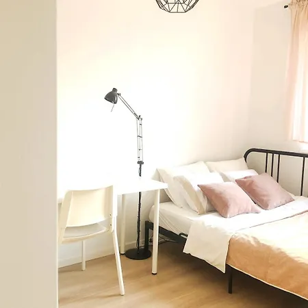 Sunny In Cracow Apartment Krakow